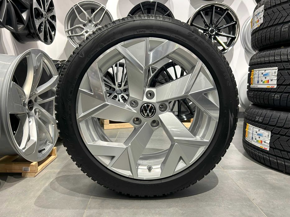 Oryginalne koła zimowe 18 5x112 ET44 VW Passat B9 235/45R18 Firestone