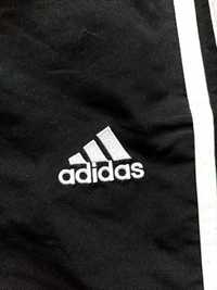 Adidas spodnie dresowe 2 sztuki 80 zł
