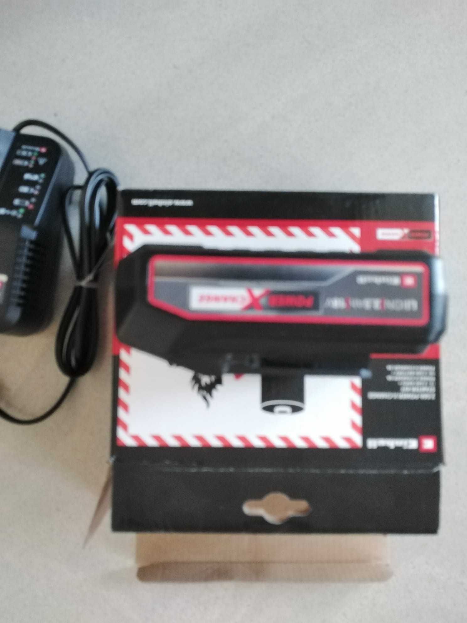 Akumulator  Einhell 18 V 2.5 Ah Li-Ion i Ładowarka