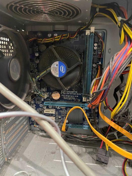 Системный блок core i5-3330 / CPU G540/I3-2120 CPU 3.3 GHz, 2 Quad CP