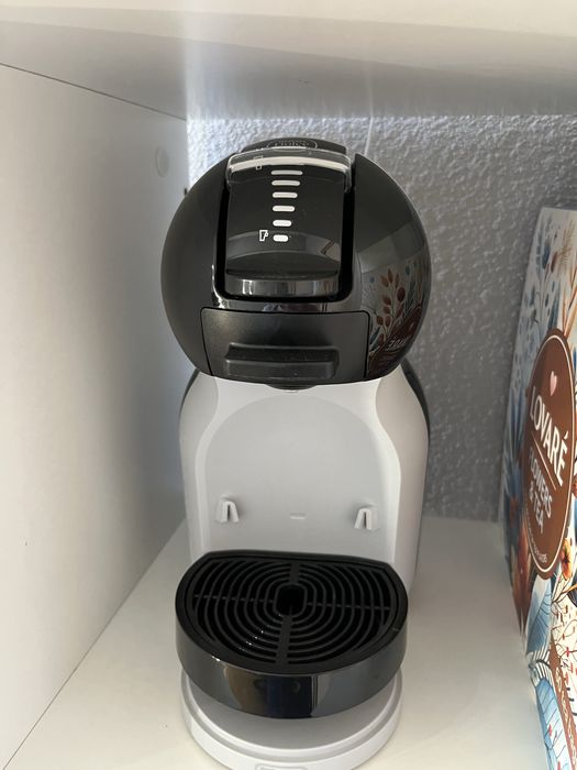 Кофемашина Nescafé Dolce Gusto
