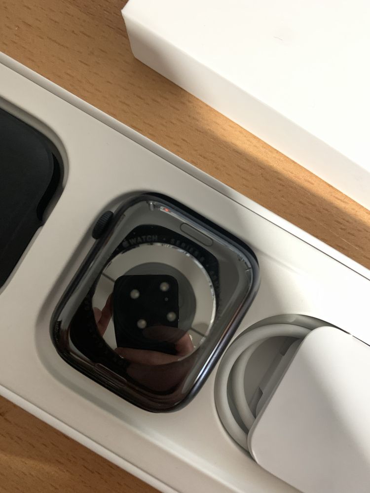 Apple Watch Series 8