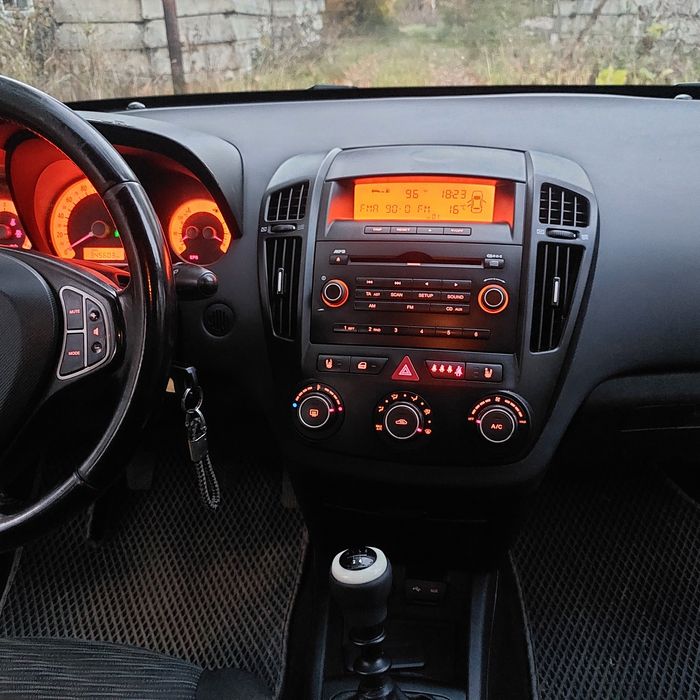 KIA CEED  1.6 CRDI 16V 2008