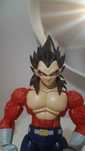 Super Saiyan 4 Vegeta - Figure Rise