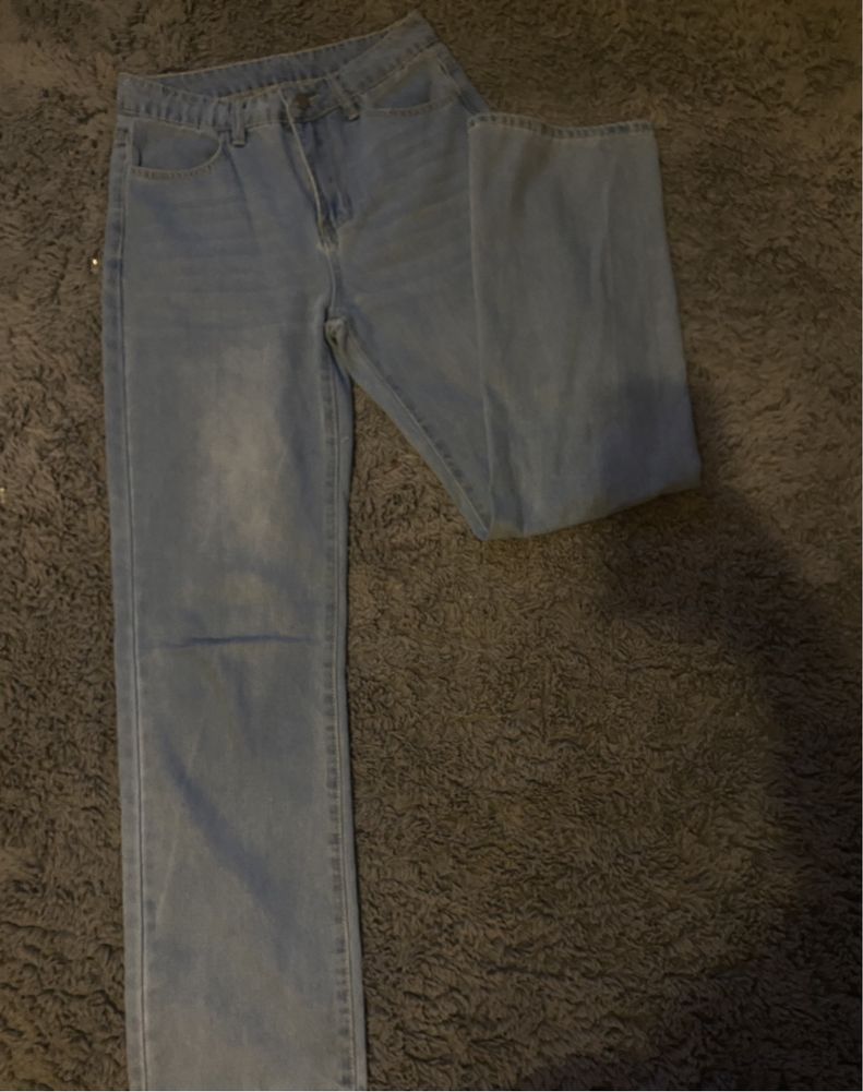 Szerokie spodnie jasne baggy jeans