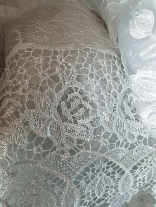 Занавески новые по отличной цене.