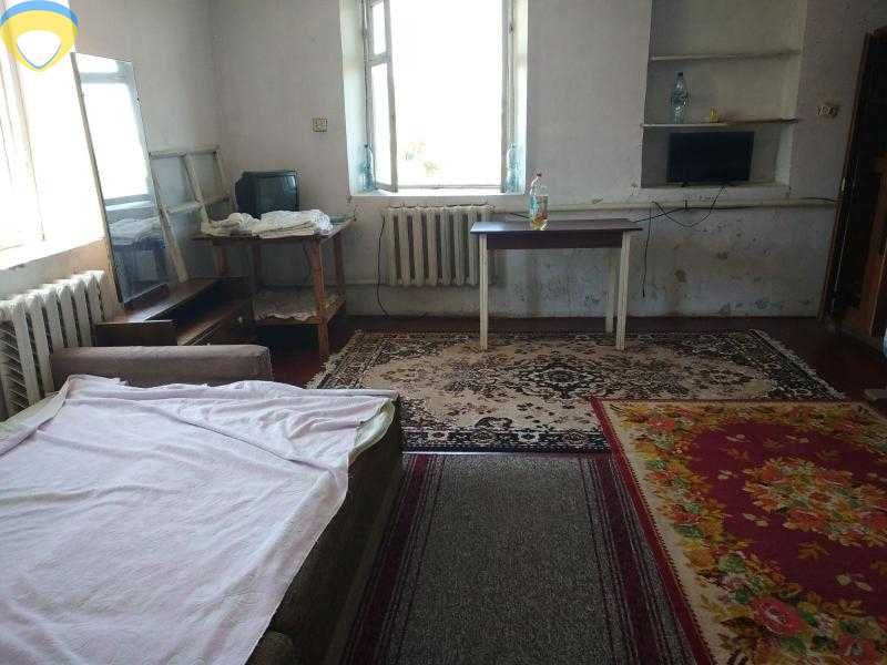 Дом с бассейном и баней в Корсунцах