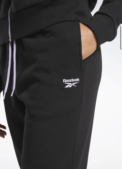 Флисовый спортивный костюм Reebok размер С, большемерит и будет на М