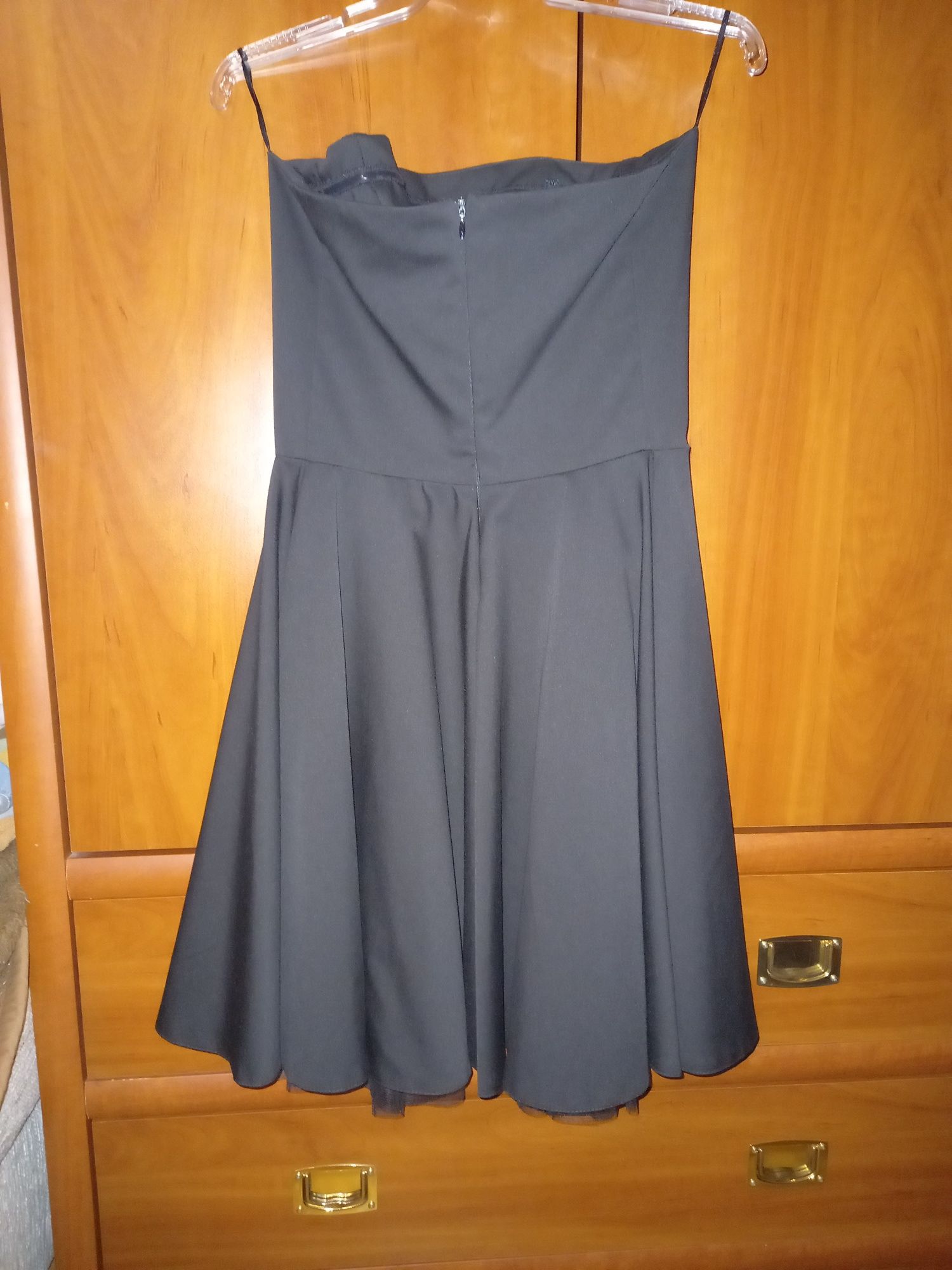 Sukienka czarna elegancka wyjściowa rozmiar M 38