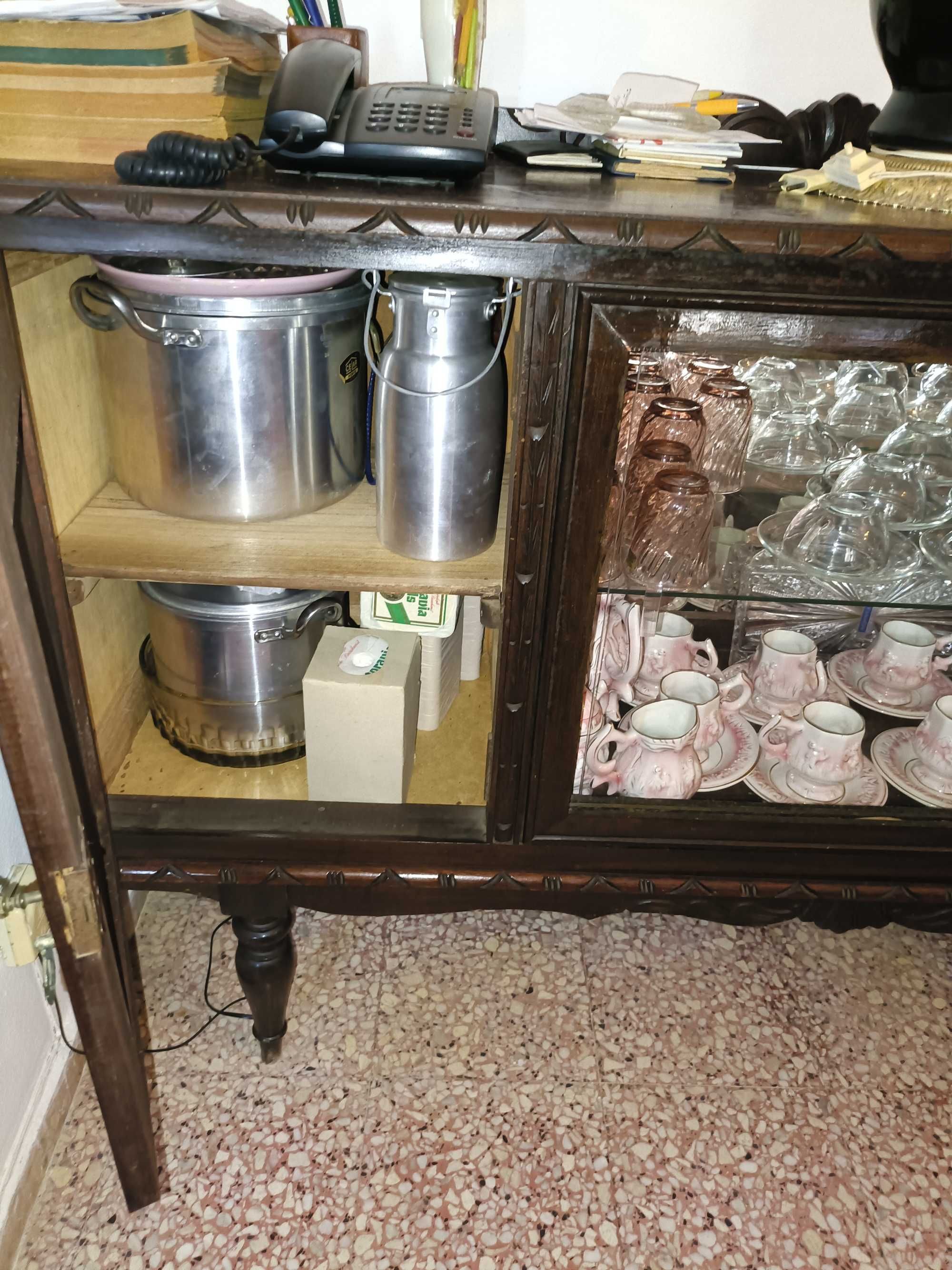 Aparador vintage vitrine