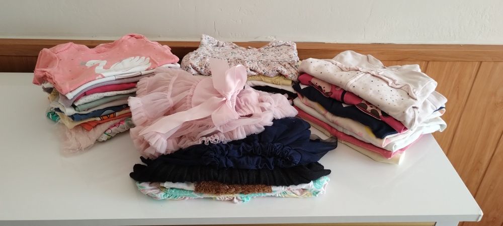Paka ubrań dla dziewczynki rozmiar 86