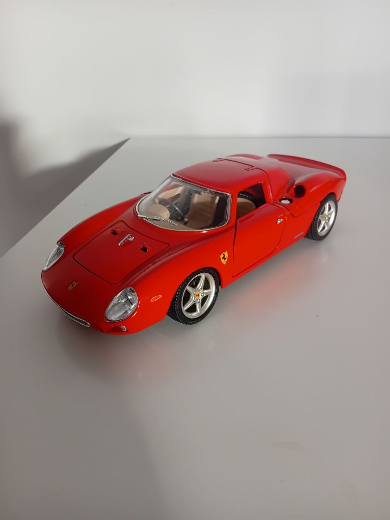 Ferrari 250 Le Mans bburago 1:18 kolekcjonerski