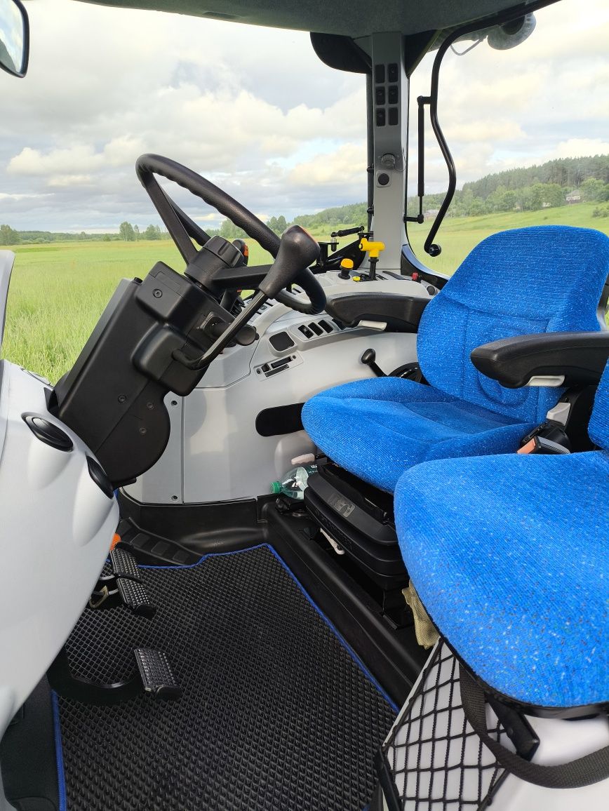 Продам трактор New Holland t6050