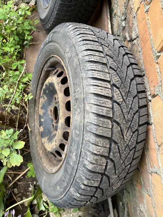 Зимові колеса 195/65 15r