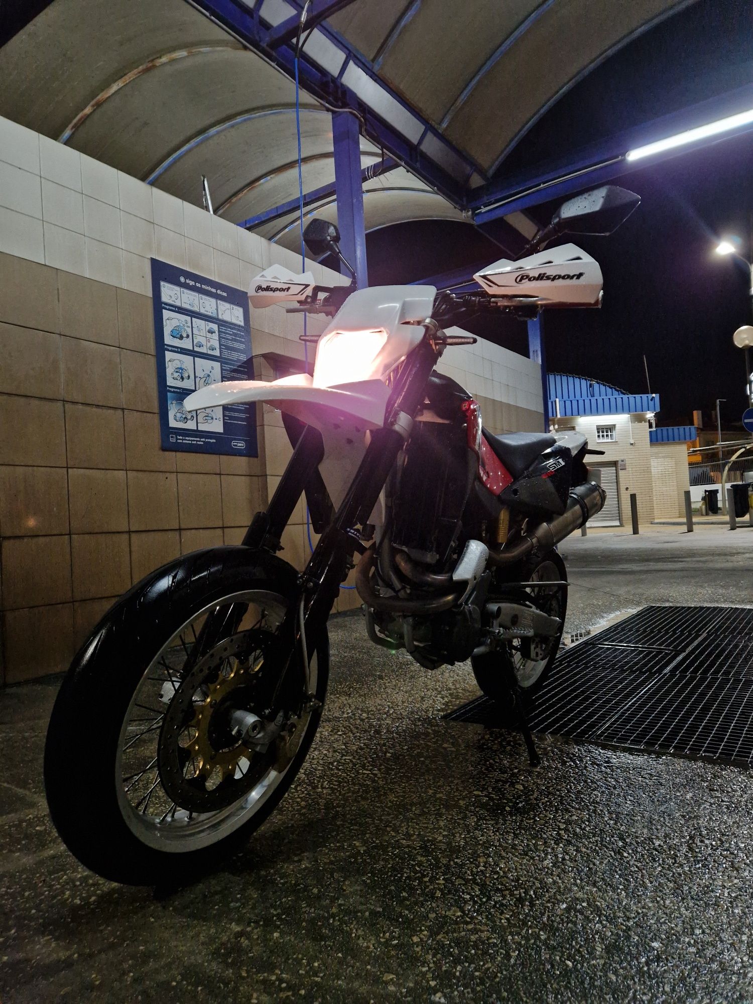 Husqvarna SM610 I.E Supermoto Original