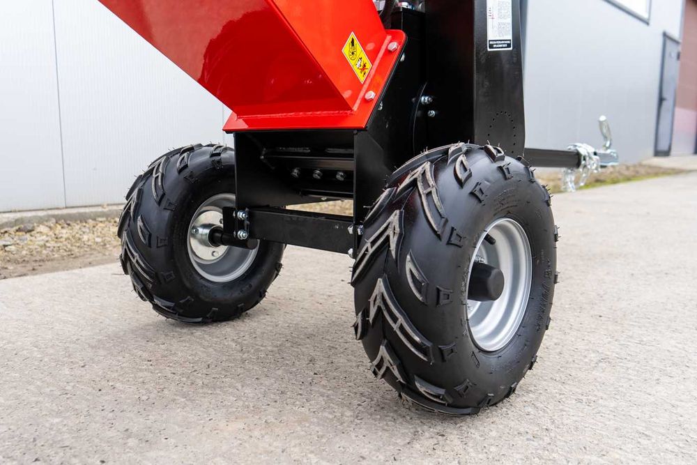 Rębak spalinowy REMET RB-100 == rozdrabniacz do ogrodu sadu