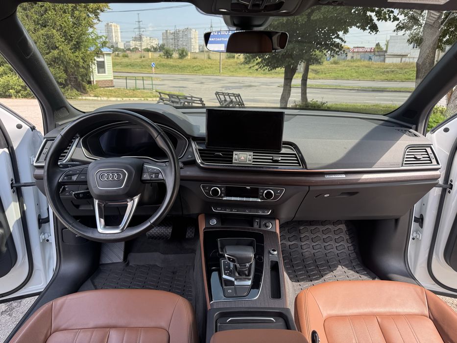 Audi q5 2021 як нова перед максимальна комплектація