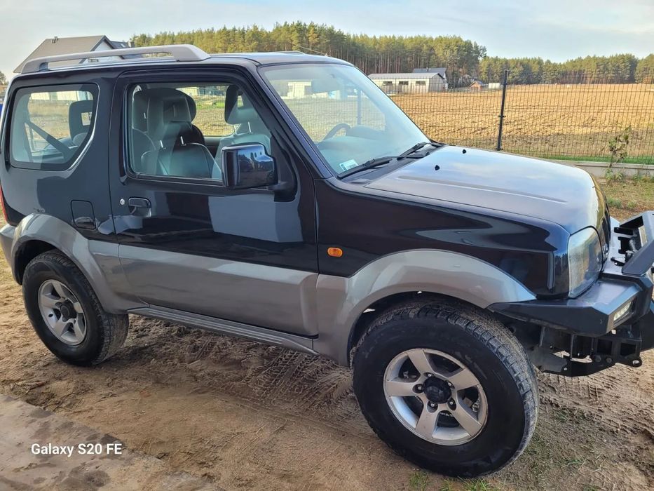 Suzuki Jimny Suzuki Jimny w automacie