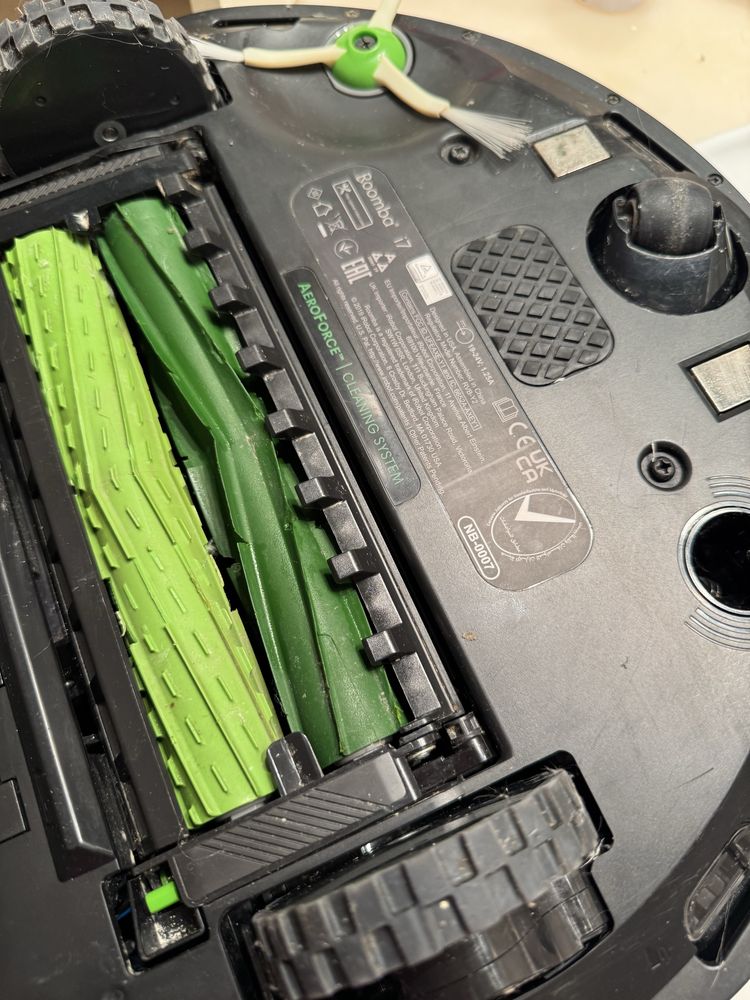 Aspirador Roomba i7+ inteligente automatico com clean base