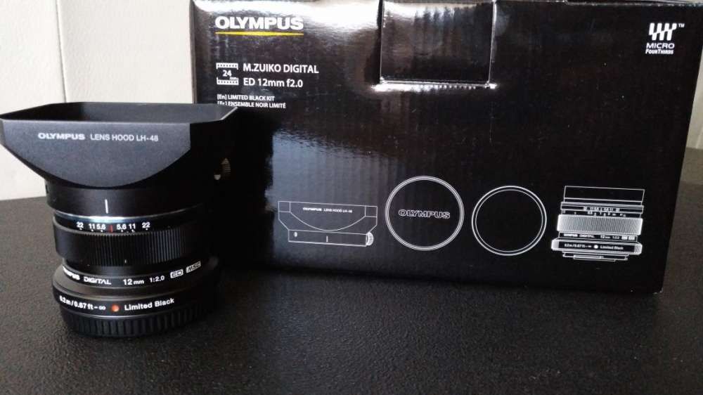 Olympus M.Zuiko Digital 12mm f/2.0 (Limited Edition)