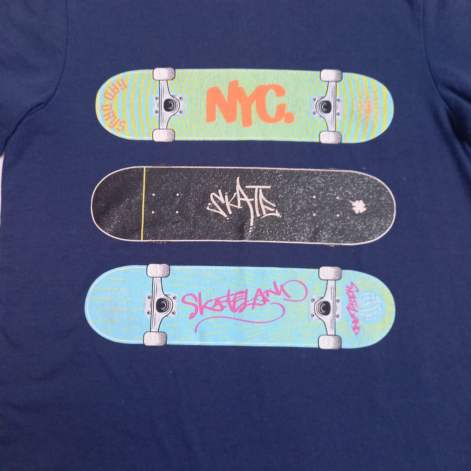 Granatowy bawełniany t-shirt krótki rękaw 134/140 H&M NYC skate