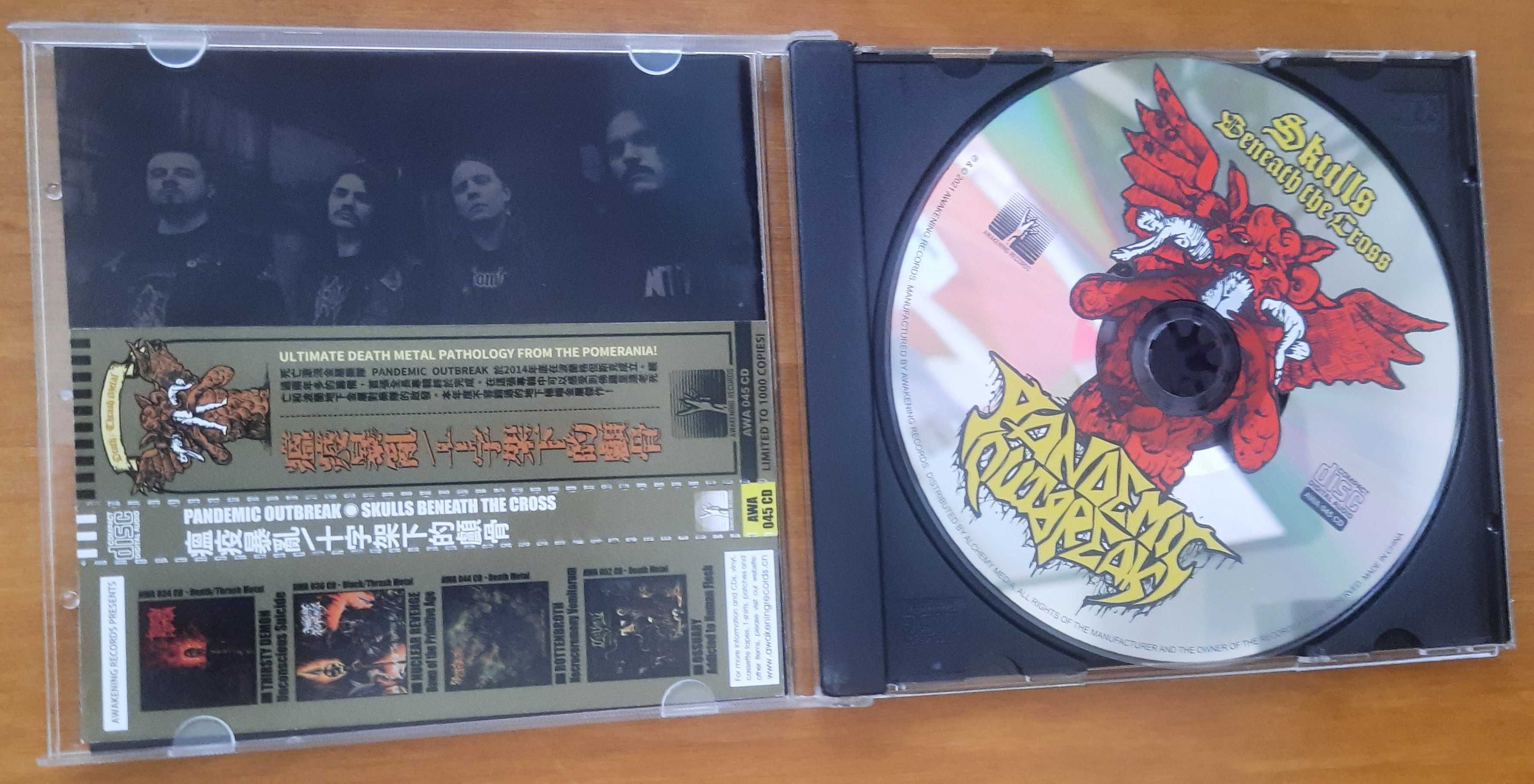 PANDEMIC OUTBREAK - Skulls Beneath the Cross - OBI + CD