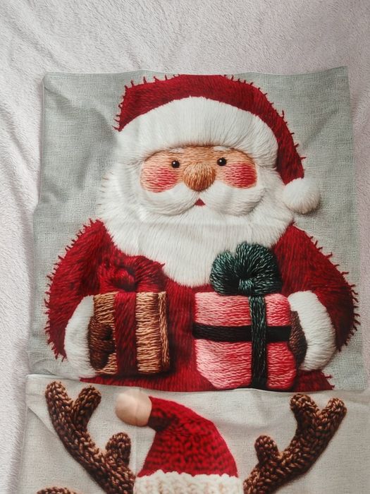 Zestaw 2 świątecznych poszewek na poduszki 45x45 cm
