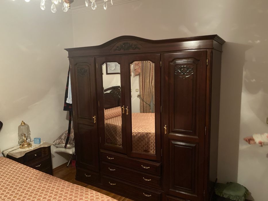 Quarto de dormir completo clássico sem colchão