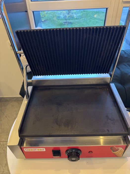 Продам професійний гриль доя кавʼярень та закладів громадського харчув
