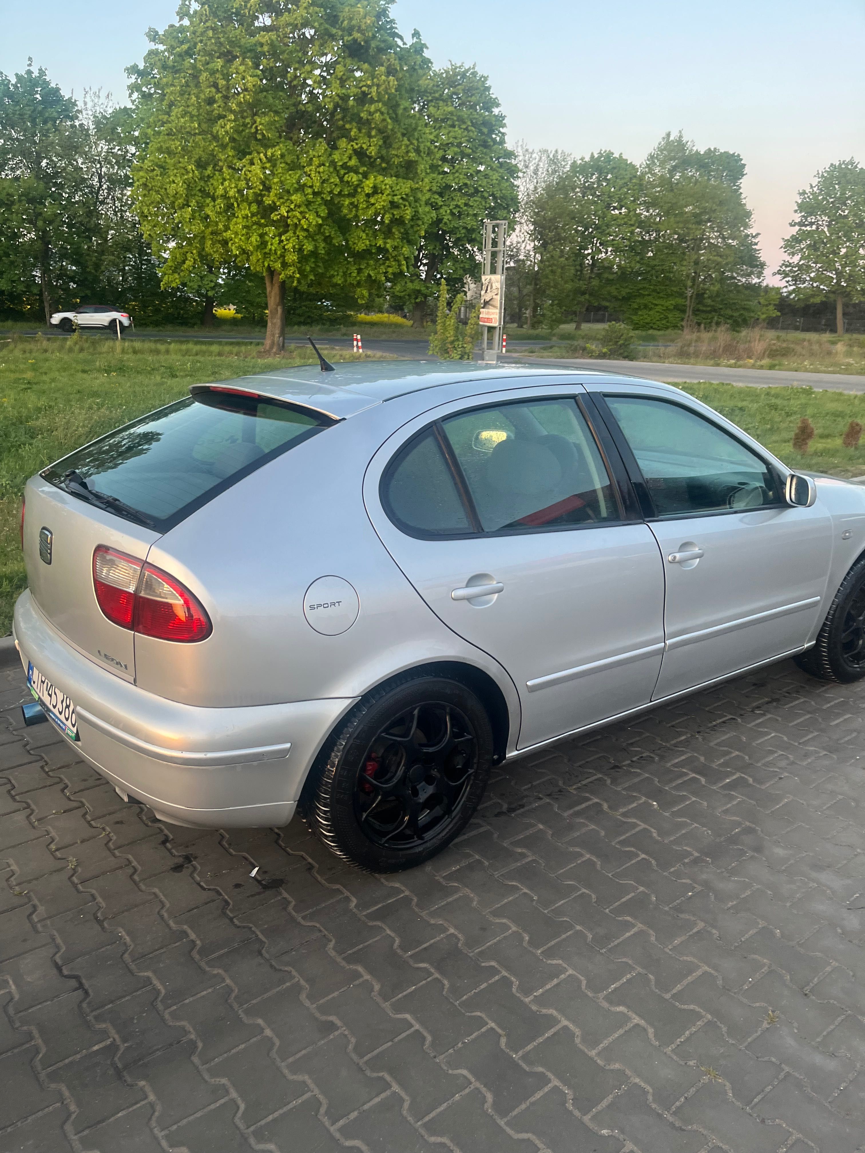 Sprzedam Seata Leona 1.6 sr
