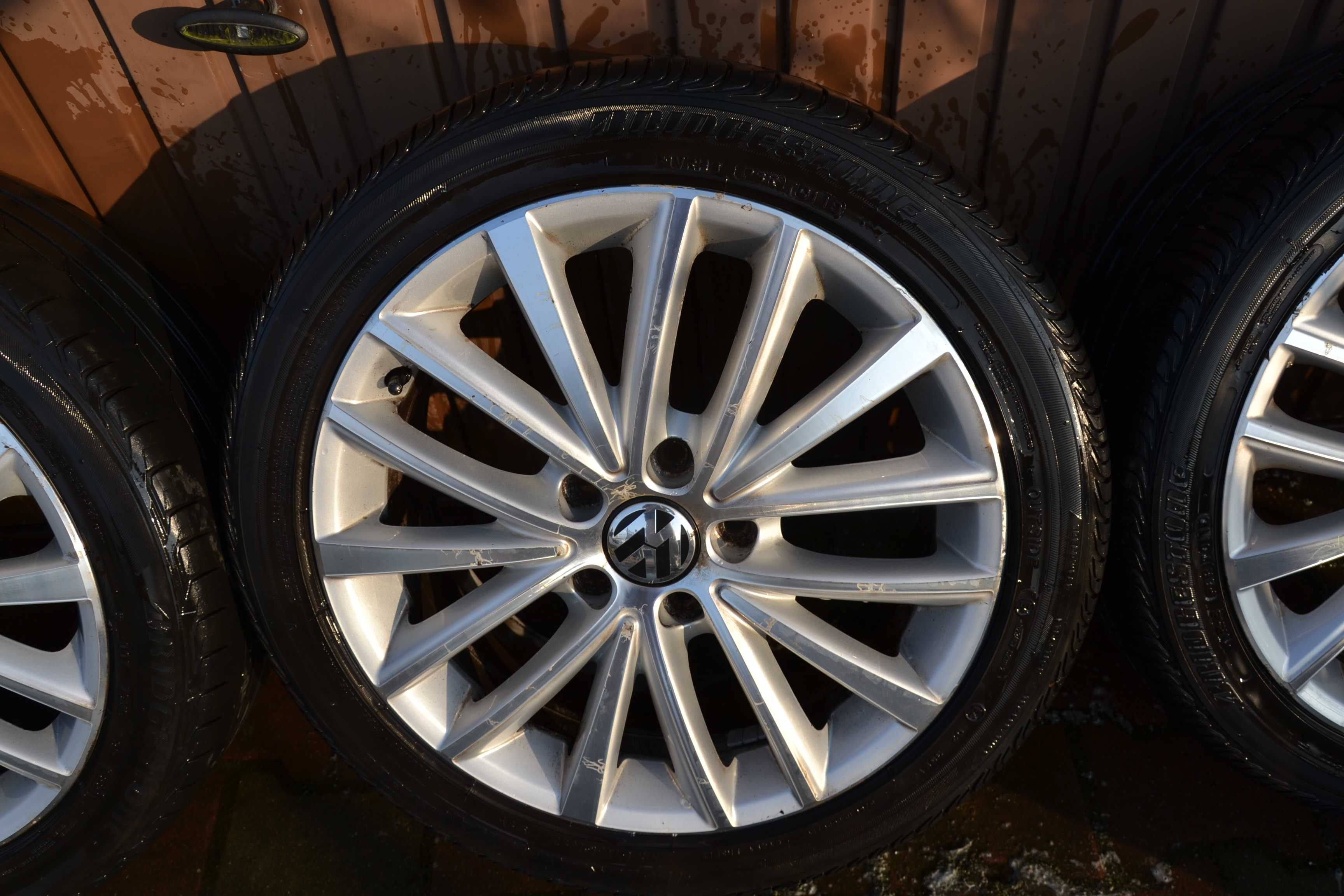 Koła letnie Alufelgi Volkswagen 225/45R17 et54