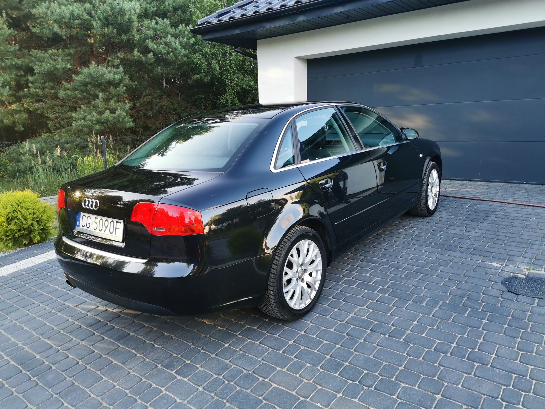 Sprzedam Audi A4 b7, 1.6 mpi, bezwypadkowy i bezkolizyjny