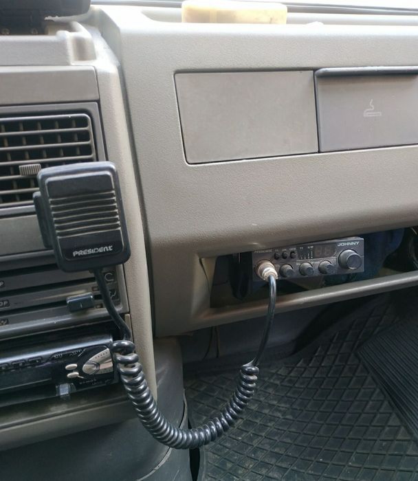 рація автомобільна