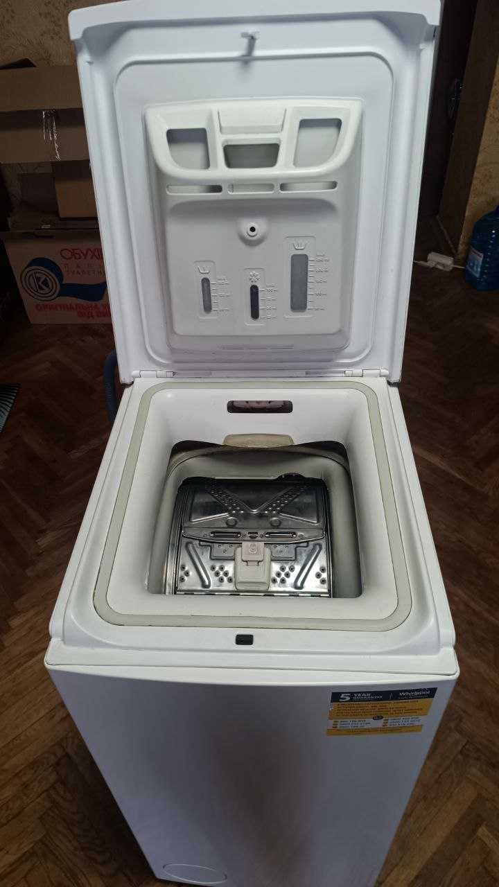 пральна машина Whirlpool awe 66710