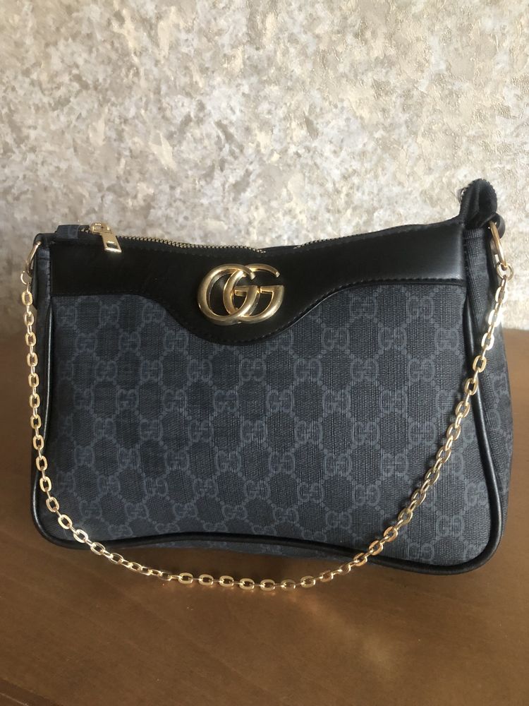 Продается женская сумка Gucci