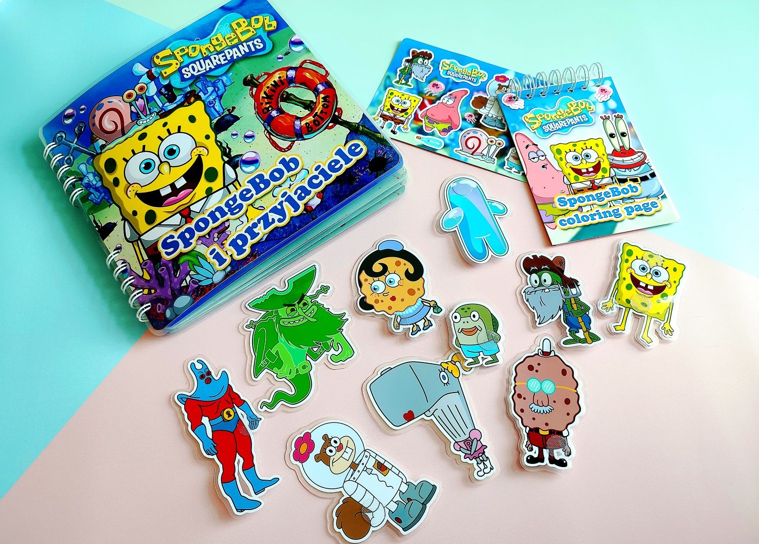 SpongeBob i przyjaciele książeczka z elementami na rzepy