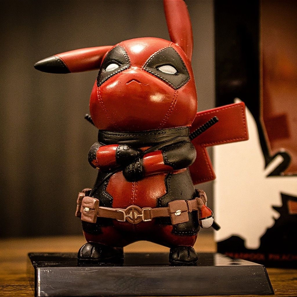 Figurka Pokemon Pikachu Deadpool