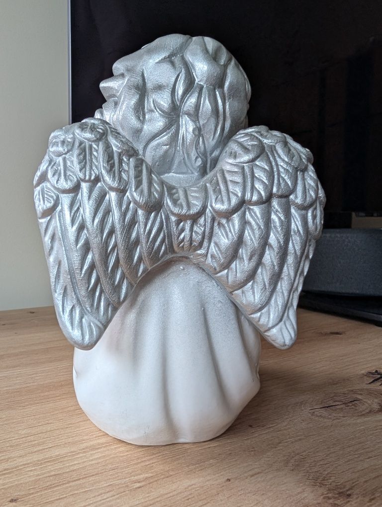 Anjo decorativo em cerâmica
