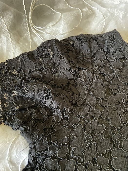 Czarna sukienka krótka koronkowa 38