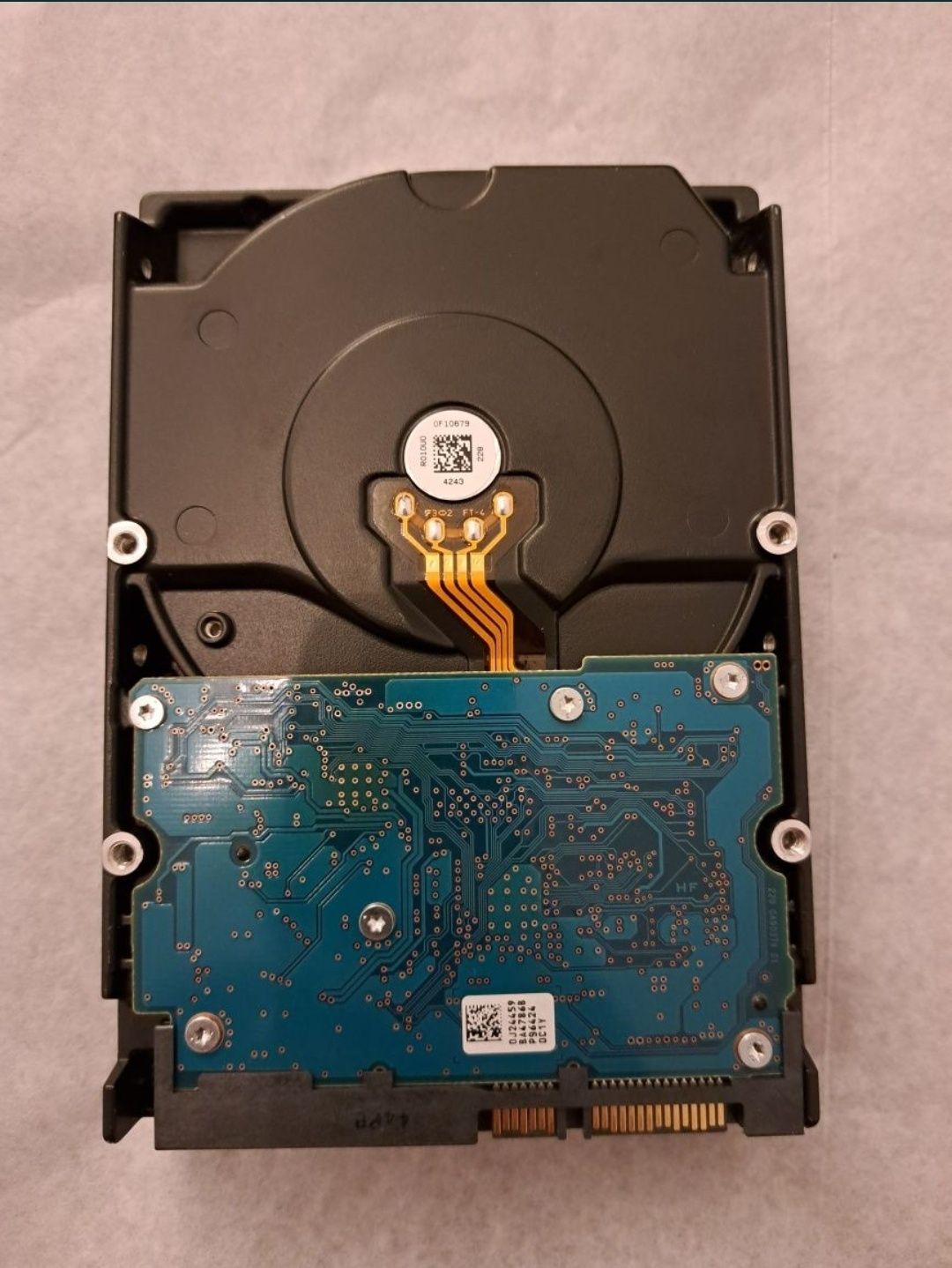 Dysk twardy Hitachi HDD 4TB HGST 7K_4000_7200_64MB