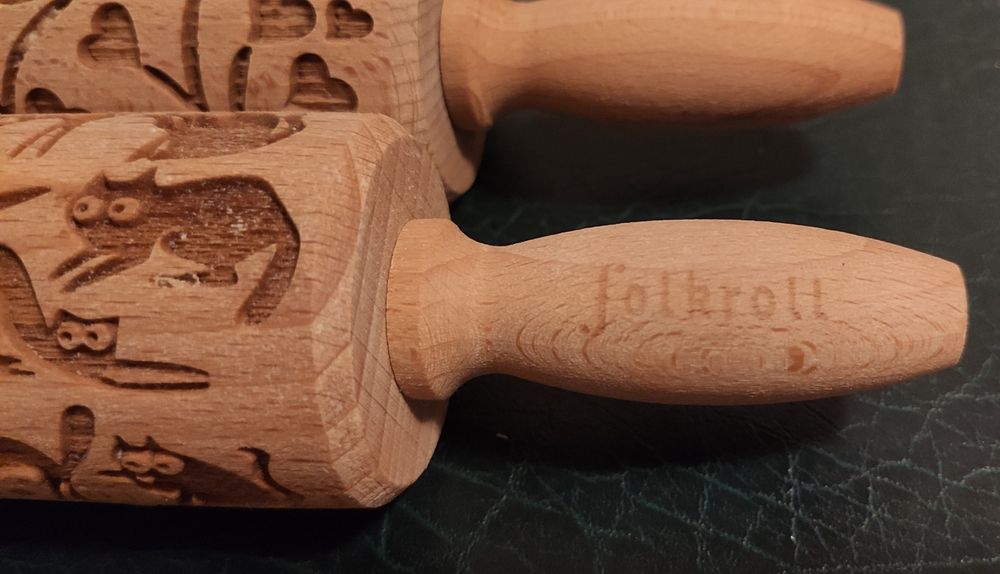 Wałek drewniany do ciasta wałki z kotami koty serduszka serce