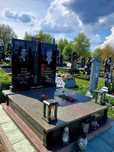 Гранітні пам'ятники