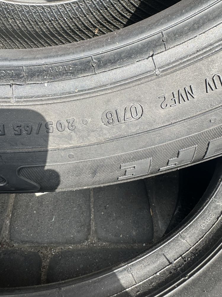 205/65 r15 Semperit Van-Life