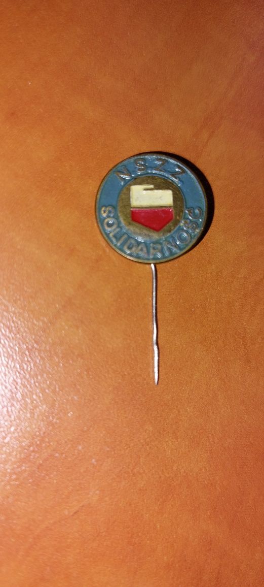 Przypinka Stara czasy PRL-U NSZZ Solidarność