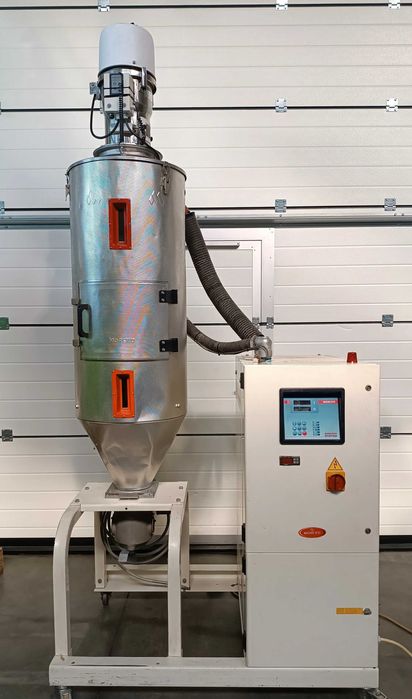 Suszarka do granulatu MORETTO DT 203 M  z podajnikiem SHINI SAL-3U-CE