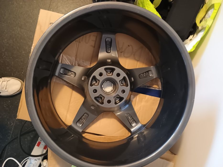 Oryginalna felga Ferrari 360 Modena 5x108 BBS RD100 + dekielek