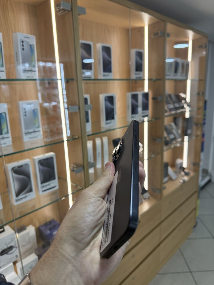 IPHONE 15 PRO MAX 256GB USADO