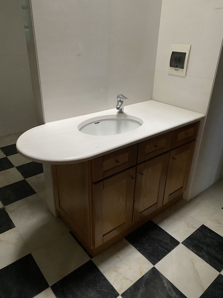 Movel de casa de banho com lavatório sanitana