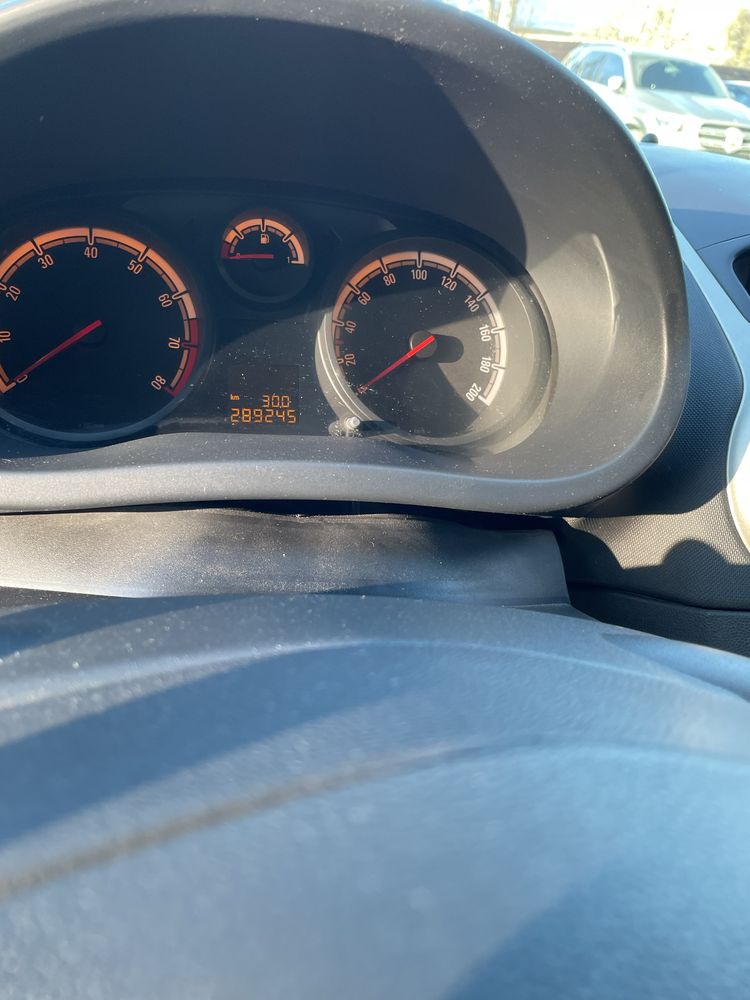 Opel corsa d 2008 1,2 газ/бензин робот