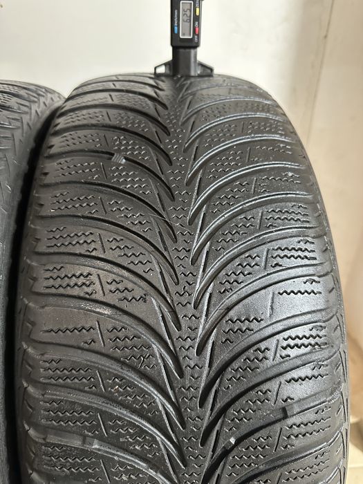 GoodYear UltraGrip Ice 2 215/55r17